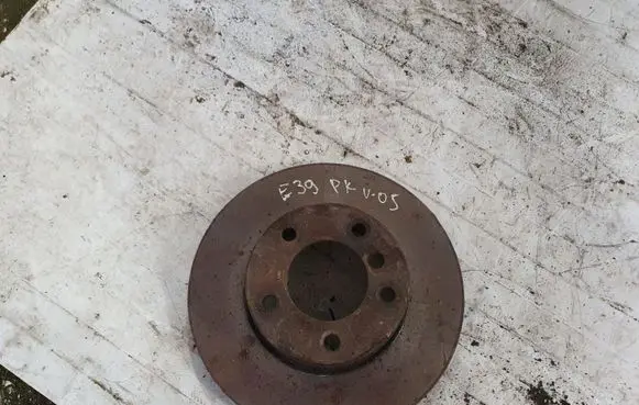 BMW 5 E39 Front brake disc NOCODE