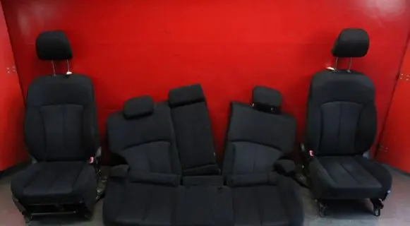 Subaru Outback Seat set 