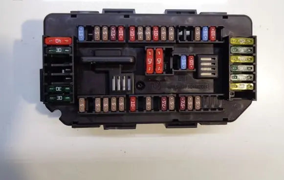 BMW 1 F20 F21 Fuse module 9337879 6114933787901