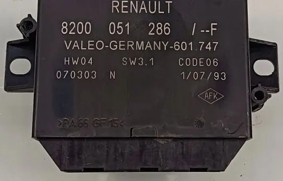 Renault Laguna II Trunk lid opening control unit 8200051286
