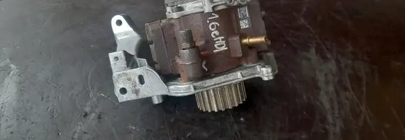 Citroen C4 Grand Picasso Fuel injection high pressure pump 9672605380
