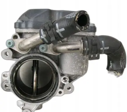 Volkswagen Golf VII EGR valve 04L128063B