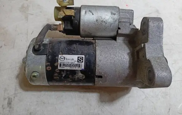 Mazda 6 Starter motor M001T81582