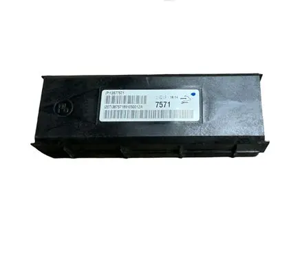 Opel Insignia A Coolant fan relay 13577571 7571