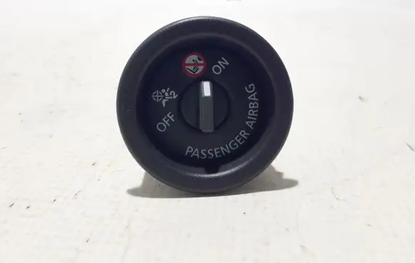 Dacia Spring Passenger airbag on/off switch 681996173R
