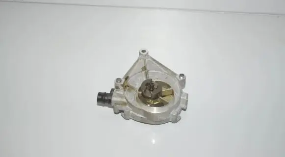 BMW X3 F25 Vacuum pump 247001007 7622380 11667622380