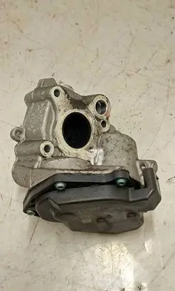 Mercedes-Benz CLA C117 X117 W117 EGR valve A6511400660