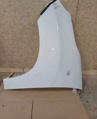 Fiat 500L Fender 121212