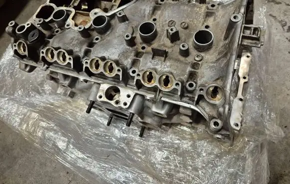 Audi Q3 F3 Engine head 06K403AE 06K403AF 06K103063AE