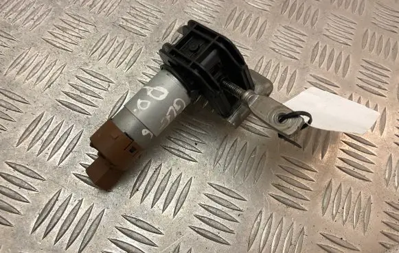 Mercedes-Benz GLC X253 C253 Seat adjustment motor C06710106