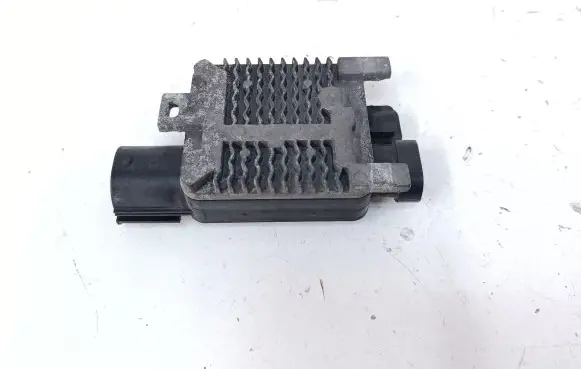 Coolant fan relay