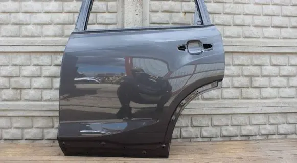 Subaru Forester SK Rear door 60409SJ0309P