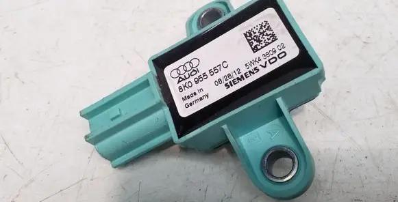 Audi A3 S3 8P Airbag deployment crash/impact sensor 8K0955557C
