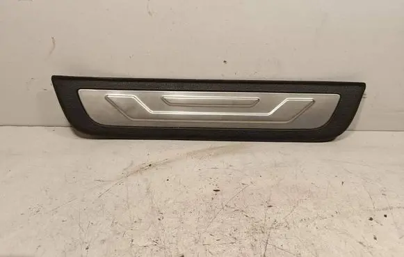 KIA Sorento Rear sill trim cover 858952P100