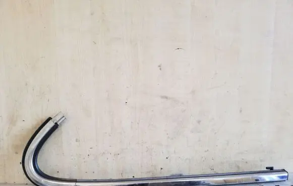 Honda CR-V Rear side glass trim 
