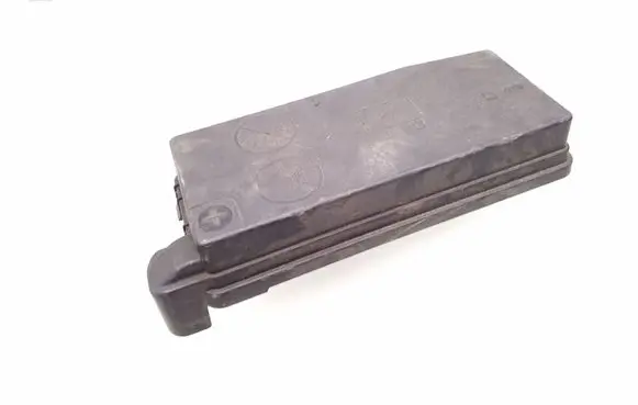 Chevrolet Captiva Fuse box cover 