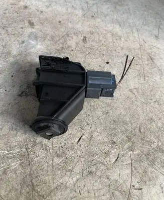 Fuel tank cap lock motor