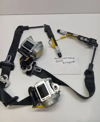 Jeep Renegade Front seatbelt 