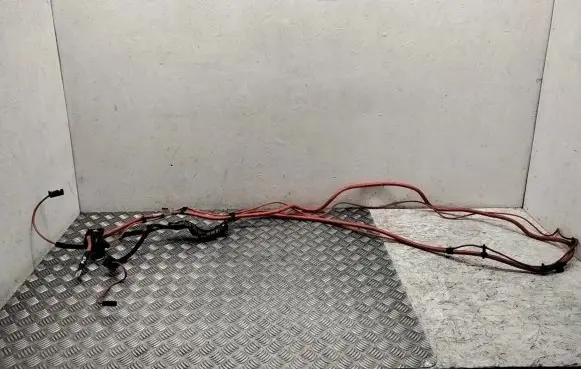Positive cable (battery)