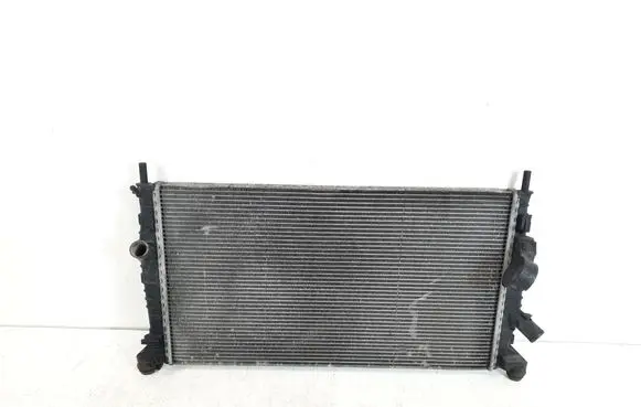 Ford Focus C-MAX Coolant radiator 3M5H8005TL