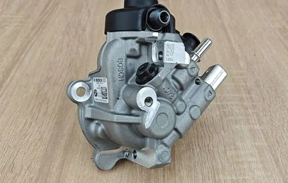 BMW 4 G22 G23 G24 G26 Fuel injection high pressure pump 8579230