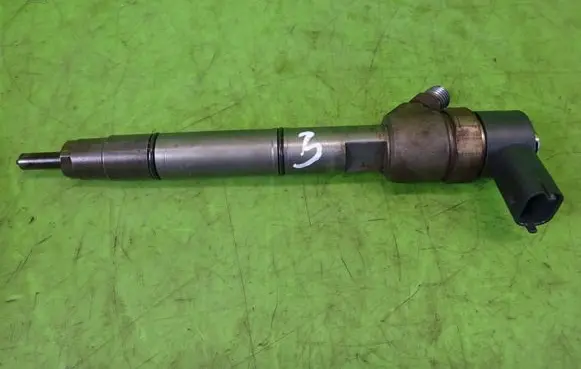 Hyundai Matrix Fuel injector 0445110223