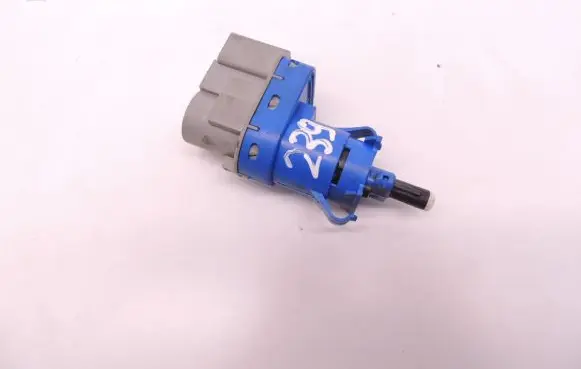 Volvo V40 Brake pedal sensor switch 8T4T9G854AA D239