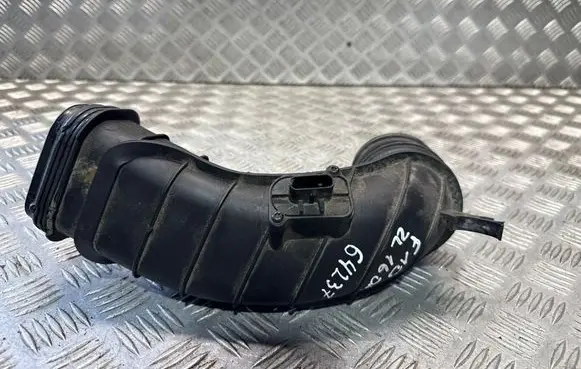 BMW 5 F10 F11 Turbo air intake inlet pipe/hose 8508047