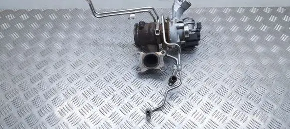 Volkswagen PASSAT B8 Turbo 04E145721G 04E145725AD