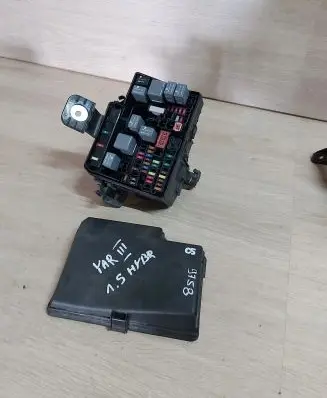 Toyota Yaris Fuse box set