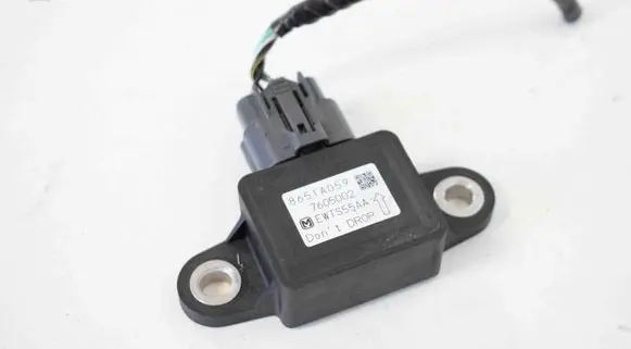 Mitsubishi Pajero Acceleration sensor 8651A059