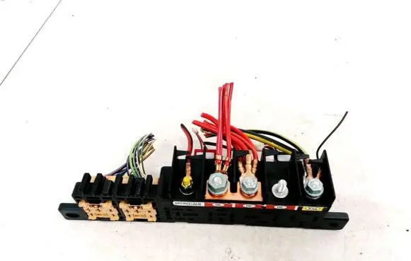 Audi A6 S6 C5 4B Fuse box set 8L0941822A 896083000