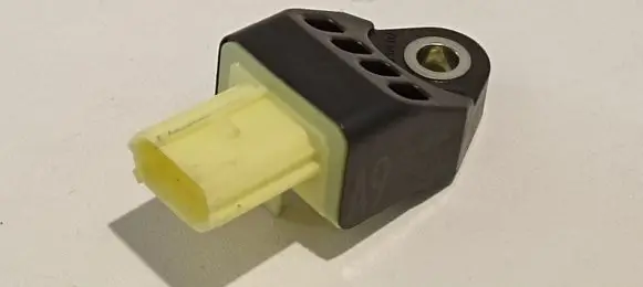 Toyota Prius (XW30) Airbag deployment crash/impact sensor 8983175010