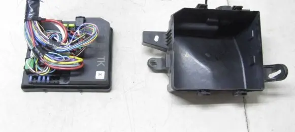 Nissan Juke I F15 Fuse box set 284B71TX2B