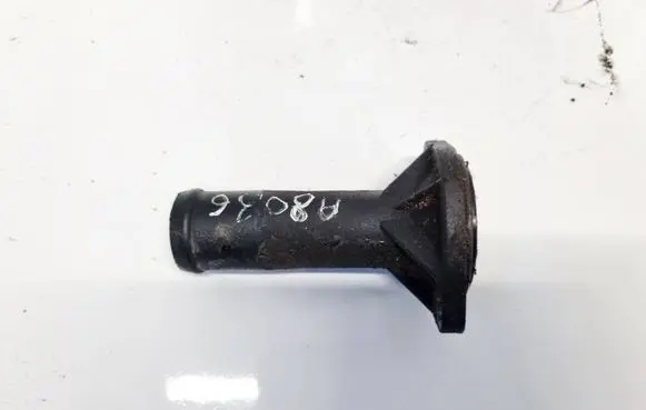 Seat Toledo II (1M) Engine coolant pipe/hose 038121121