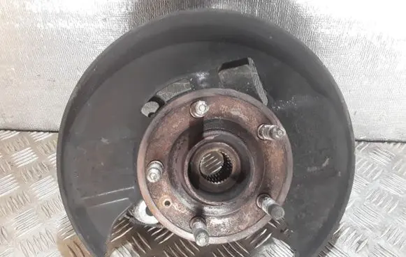 Opel Insignia A Front wheel hub spindle knuckle