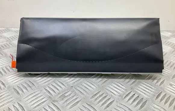 Knee airbag
