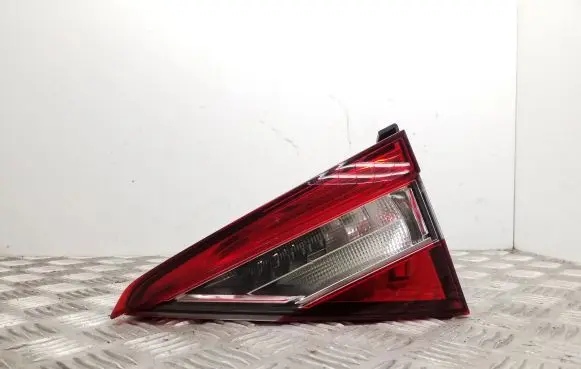 Skoda Superb B8 (3V) Tailgate rear/tail lights 3V9945308C