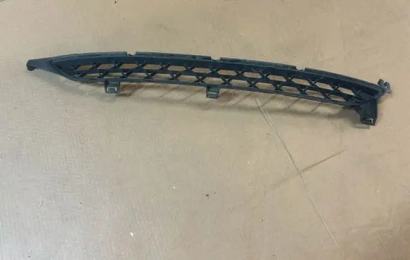 Citroen C4 Grand Picasso Front grill 9680403177