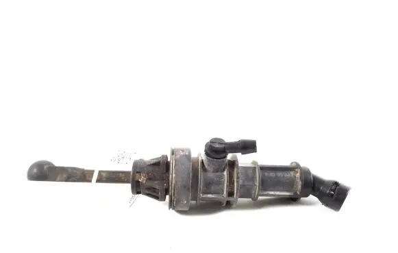 Mitsubishi Outlander Clutch master cylinder 2345A025