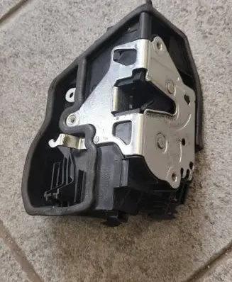 BMW 7 F01 F02 F03 F04 Rear door lock A053702