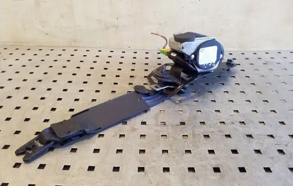 Volvo XC90 Third row seat belt 6841763 601239200