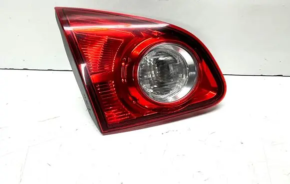 Nissan Qashqai Tailgate rear/tail lights 89071063