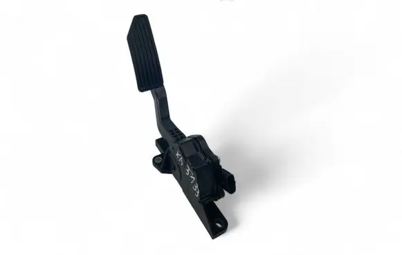 Isuzu D-Max Accelerator throttle pedal bracket 8980677481