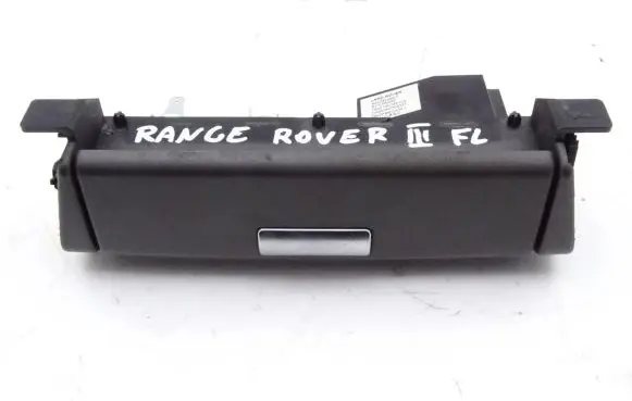 Land Rover Range Rover L322 AUX in-socket connector XVN500090