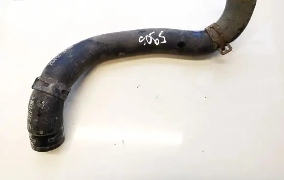 Hyundai i30 Engine coolant pipe/hose 25412600