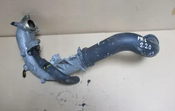 Mazda 6 Air intake hose/pipe R2AA13231