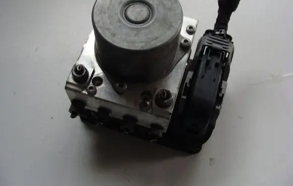 Fiat 500L ABS Pump 51920753