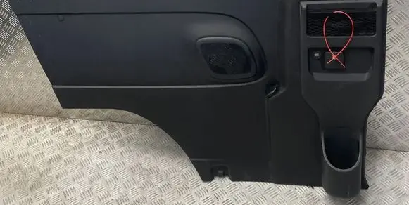 Renault Trafic III (X82) Other trunk/boot trim element 