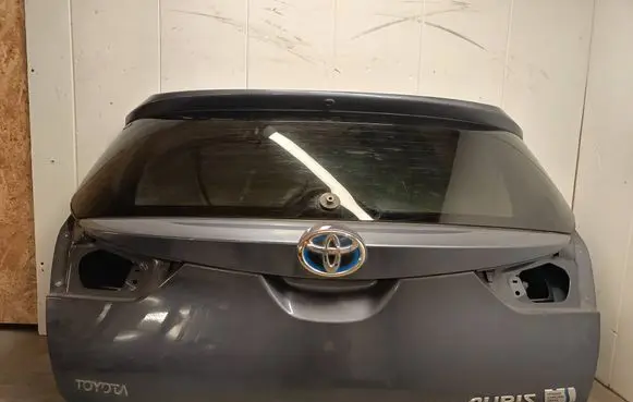Toyota Auris E180 Tailgate/trunk/boot lid